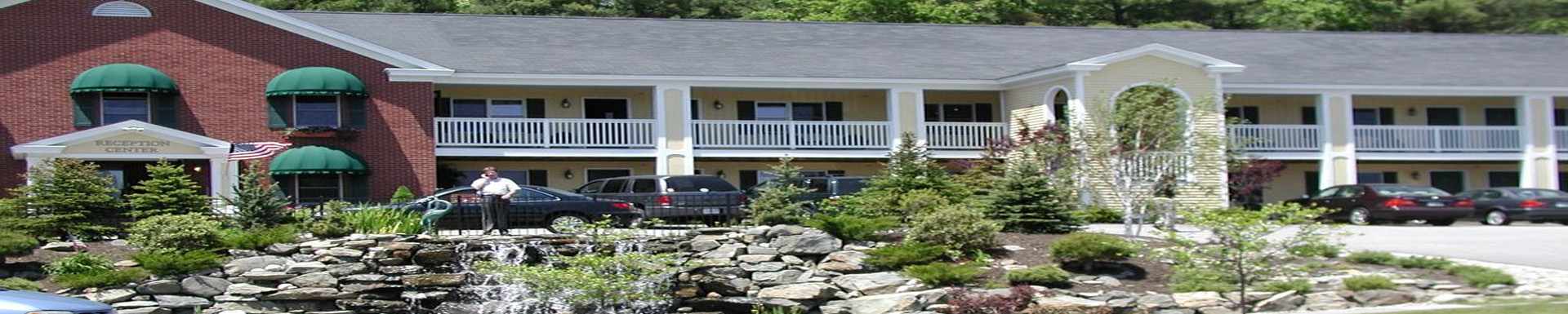 InnSeason Resorts - The Falls at Ogunquit — Ogunquit, Maine • A VRI Managed Resort — travel gallery — Traveller Direct