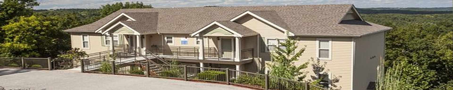 Stonebridge Village Condominiums — Reeds Spring, Missouri — travel gallery — Traveller Direct