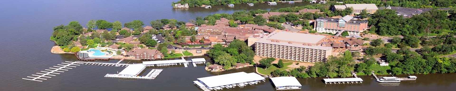 Tan-Tar-A Resort, Golf Club, Marina & Indoor Waterpark — Osage Beach, Missouri — travel gallery — Traveller Direct