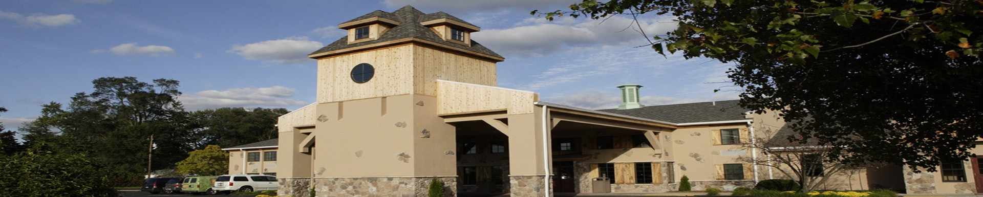 Waterford Estates Lodge — South Bend, Indiana — travel gallery — Traveller Direct