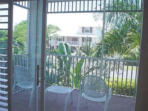 Olde Marco Inn & Suites — photo 6