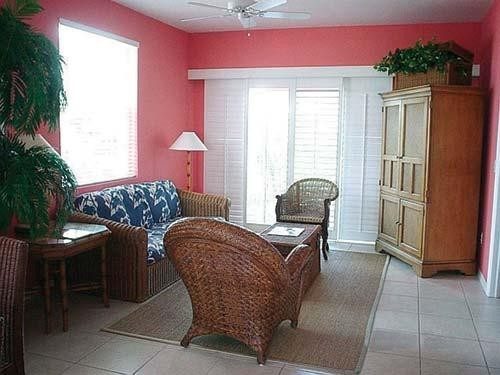 Olde Marco Inn & Suites — photo 7